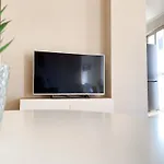 Apartment Modern At New Bazaar,