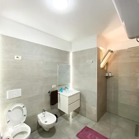 Modern At New Bazaar, Appartamento