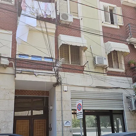 Modern At New Bazaar, Διαμέρισμα *