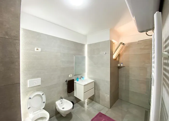 Modern At New Bazaar, Apartament