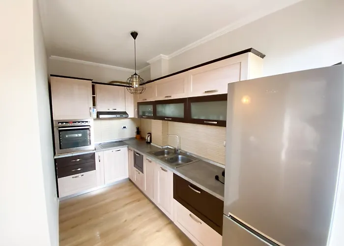 Modern At New Bazaar, Appartement