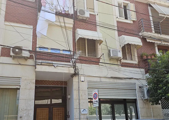 Modern At New Bazaar, Διαμέρισμα *